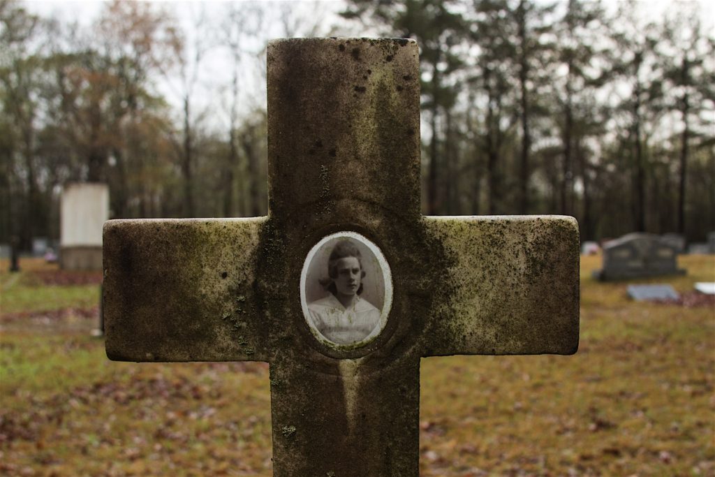 Jewell Smith, 1904-1918, buried in the Shiloh Church cemetery, part of the Shiloh battlefield. 